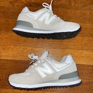 New Balance WMNS 574 ‘Core Pack in Nimbus